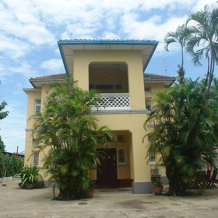 Golden Guest Inn Yangon Exterior foto