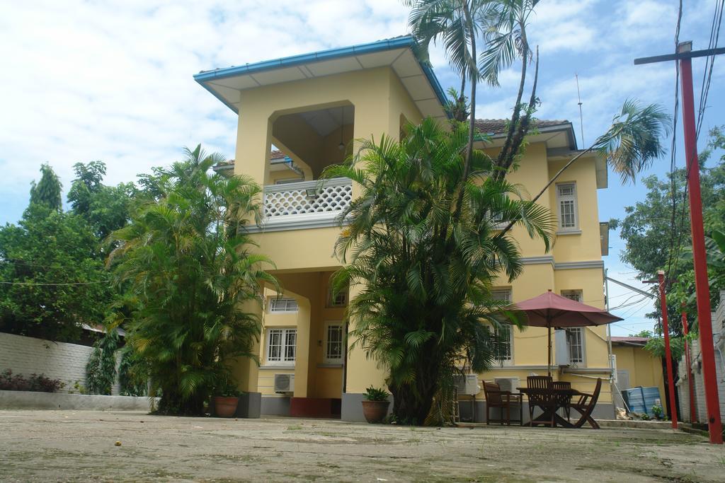 Golden Guest Inn Yangon Exterior foto